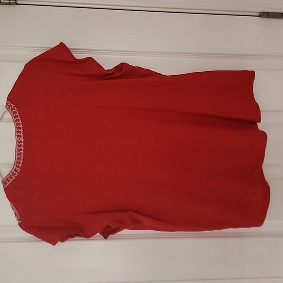 Top - Picture 3 of 3